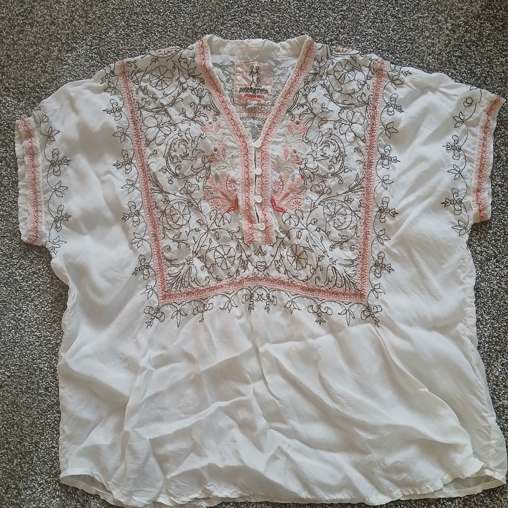 PETE & GRETA JOHNNY WAS SHORT SLEEVE EMBROIDERED SHIRT SIZE SMALL